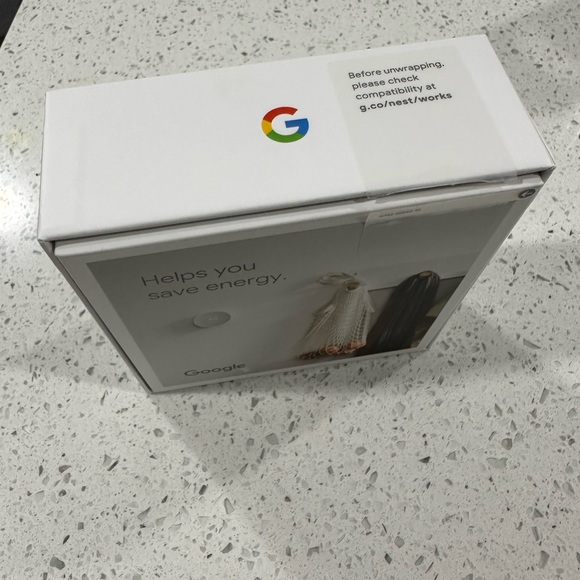 Google Nest Thermostat - Snow (box does not have plastic wrap) - Picture 6 of 9